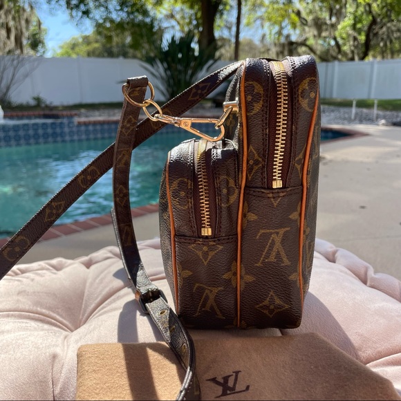 Louis Vuitton 1986 Amazone Bag in Monogram w/Dust Bag - Picture 7 of 16